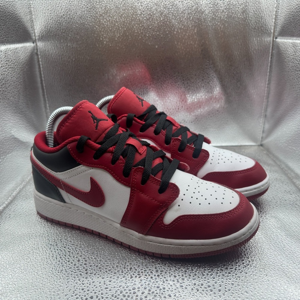 Size 6Y Air Jordan 1 Low GS Reverse Black Gym Red Trainers Sneaker 553560-163